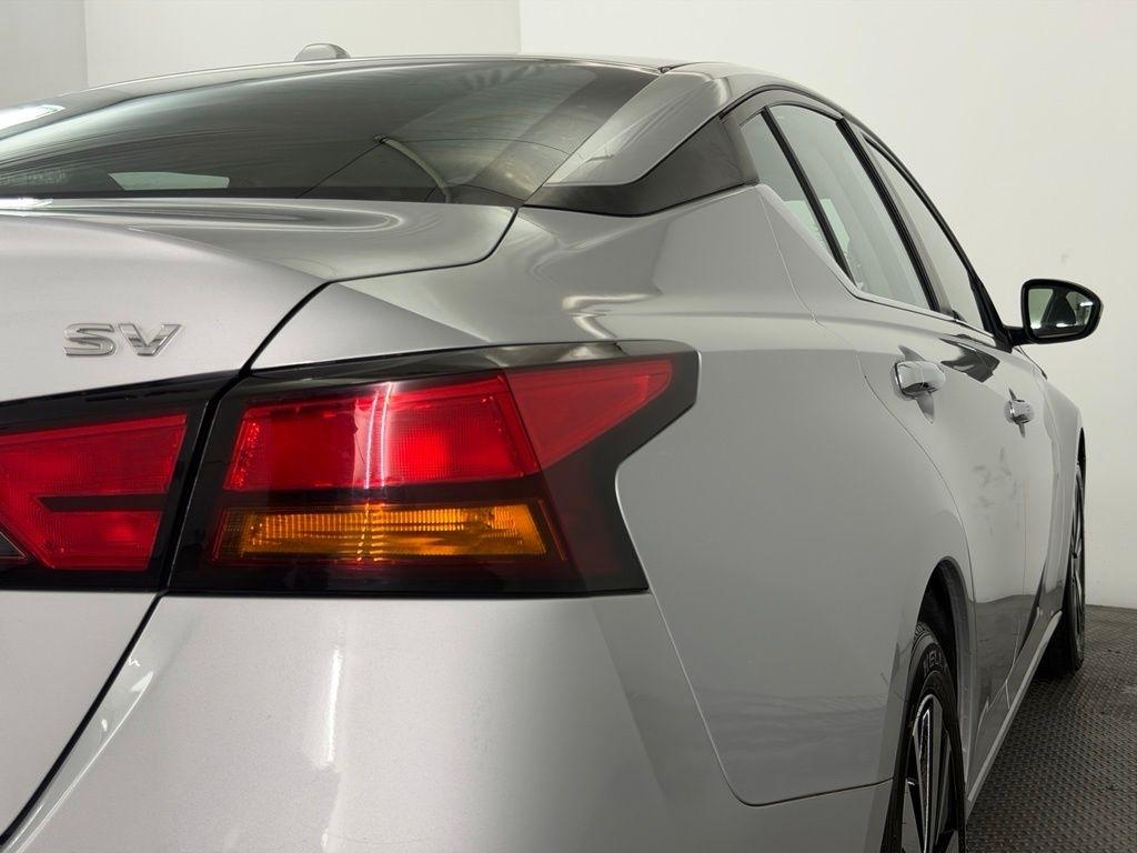 Nissan Altima 2.5 SV Sedan 2021
