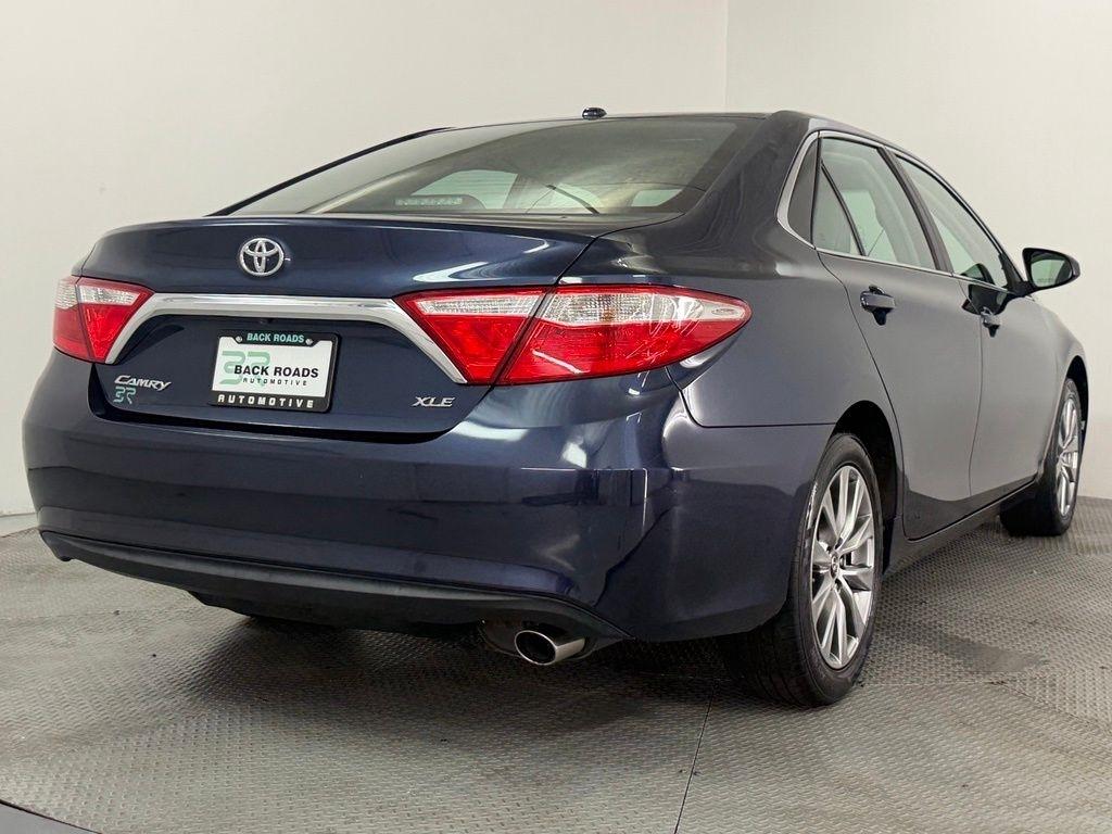 Toyota Camry XLE Auto (Natl) 2017