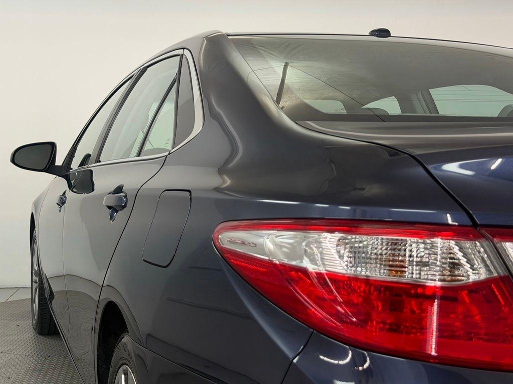Toyota Camry XLE Auto (Natl) 2017