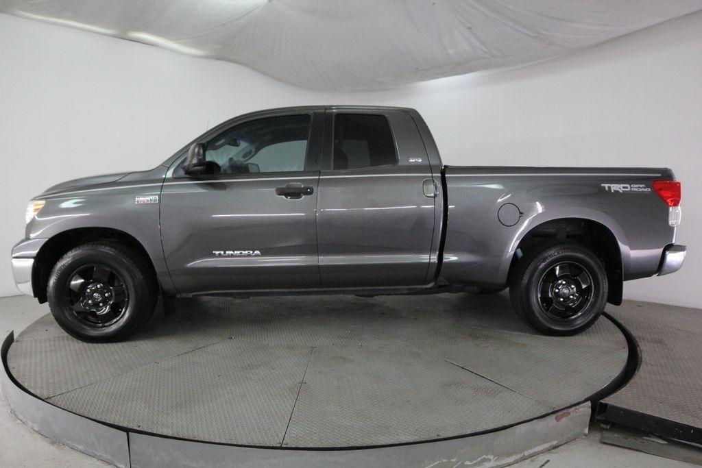 Toyota Tundra 2WD Truck Double Cab 5.7L V8 6-Spd AT (Natl) 2012