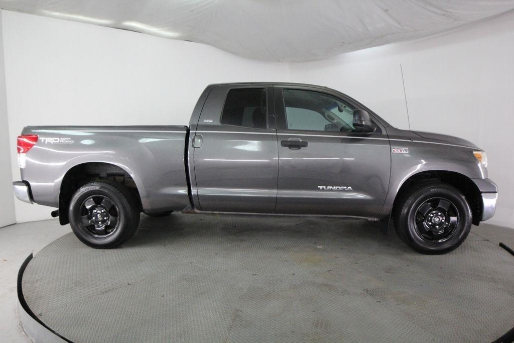 Toyota Tundra 2WD Truck Double Cab 5.7L V8 6-Spd AT (Natl) 2012