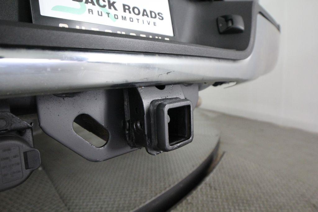 Toyota Tundra 2WD Truck Double Cab 5.7L V8 6-Spd AT (Natl) 2012