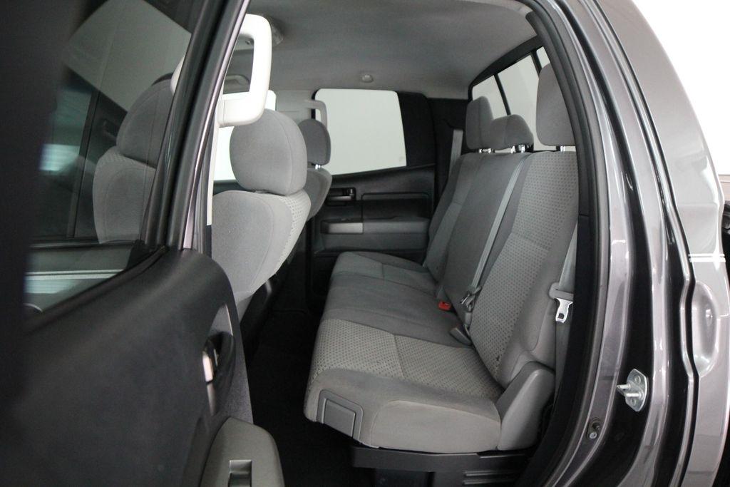Toyota Tundra 2WD Truck Double Cab 5.7L V8 6-Spd AT (Natl) 2012