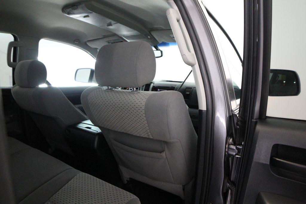 Toyota Tundra 2WD Truck Double Cab 5.7L V8 6-Spd AT (Natl) 2012