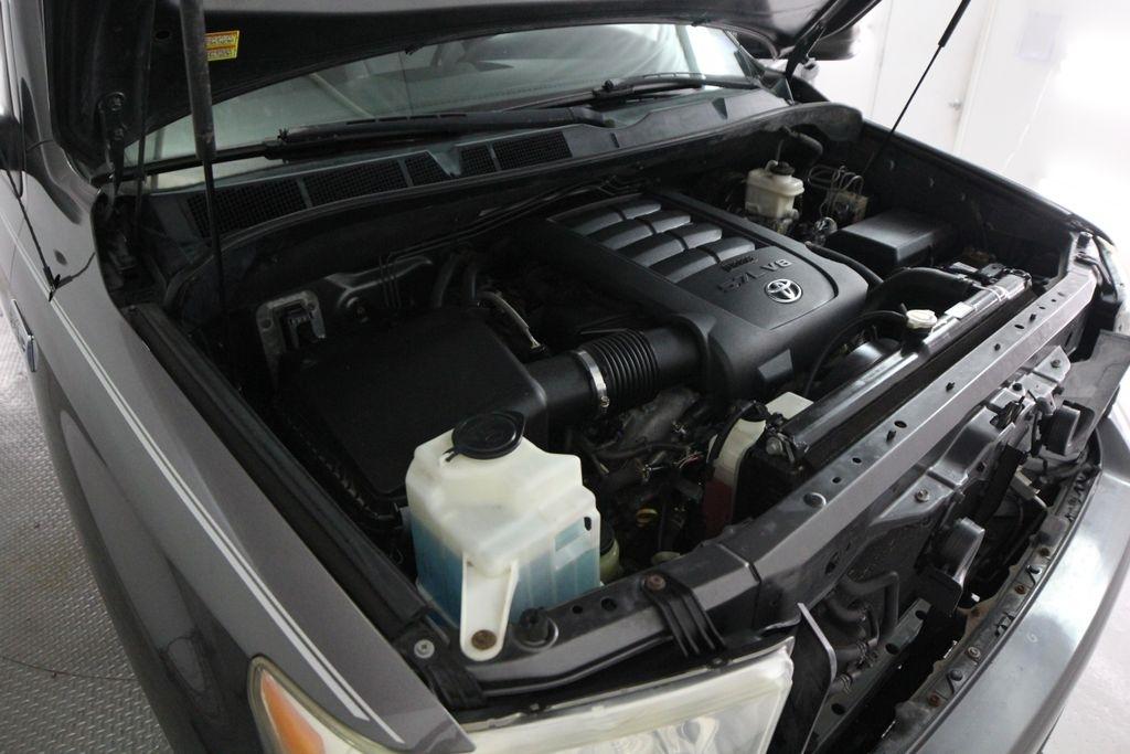 Toyota Tundra 2WD Truck Double Cab 5.7L V8 6-Spd AT (Natl) 2012