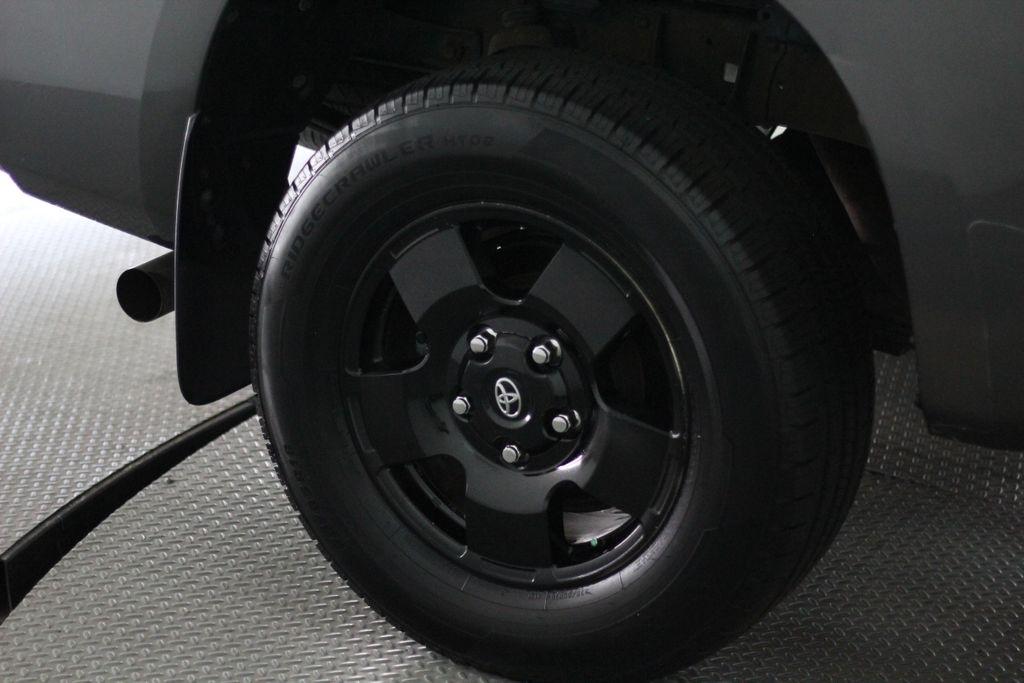 Toyota Tundra 2WD Truck Double Cab 5.7L V8 6-Spd AT (Natl) 2012