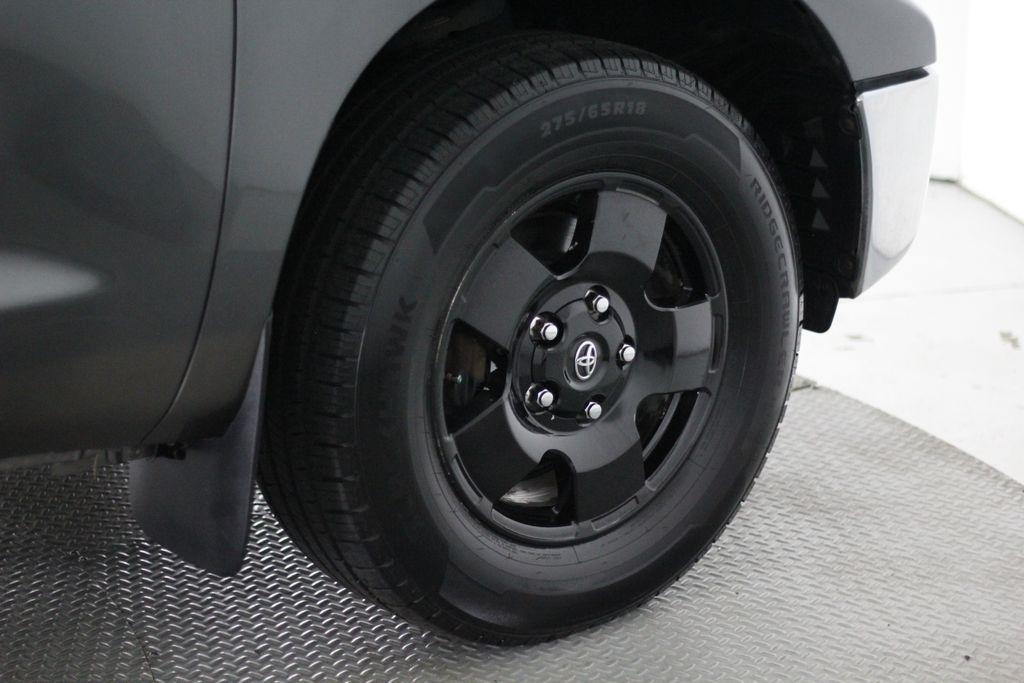 Toyota Tundra 2WD Truck Double Cab 5.7L V8 6-Spd AT (Natl) 2012