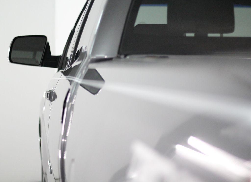 Toyota Tundra 2WD Truck Double Cab 5.7L V8 6-Spd AT (Natl) 2012