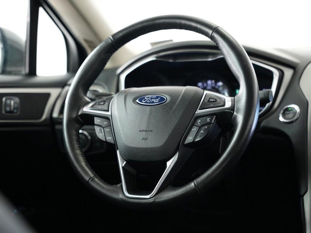 Ford Fusion SE FWD 2017