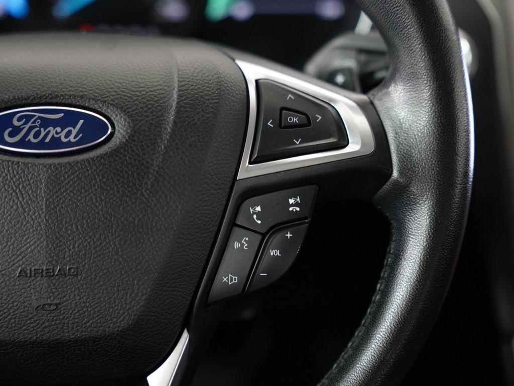 Ford Fusion SE FWD 2017