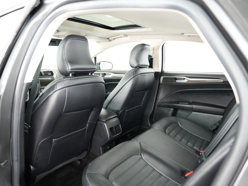 Ford Fusion SE FWD 2017