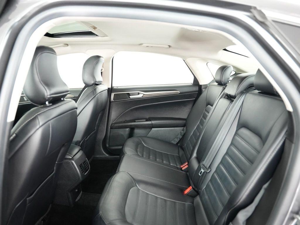 Ford Fusion SE FWD 2017