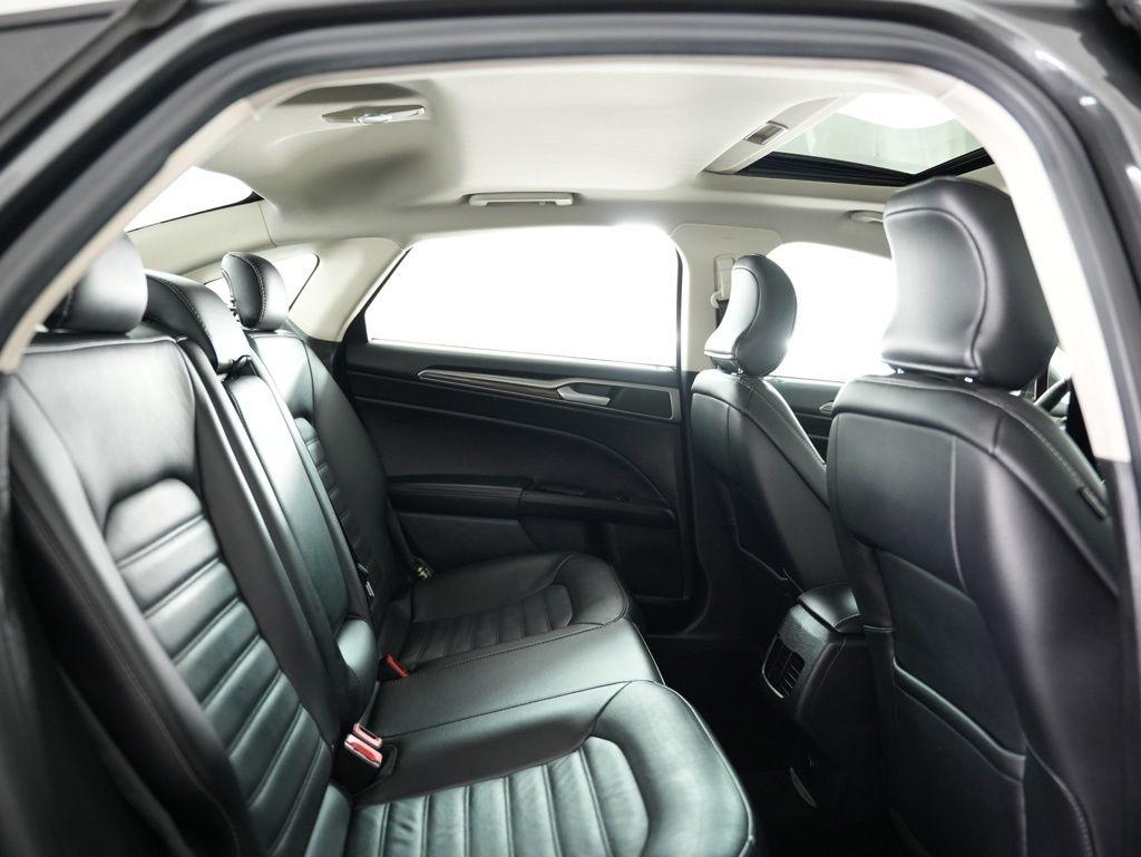 Ford Fusion SE FWD 2017
