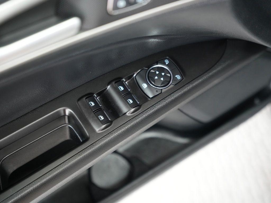Ford Fusion SE FWD 2017