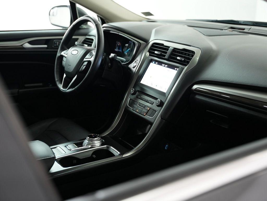 Ford Fusion SE FWD 2017