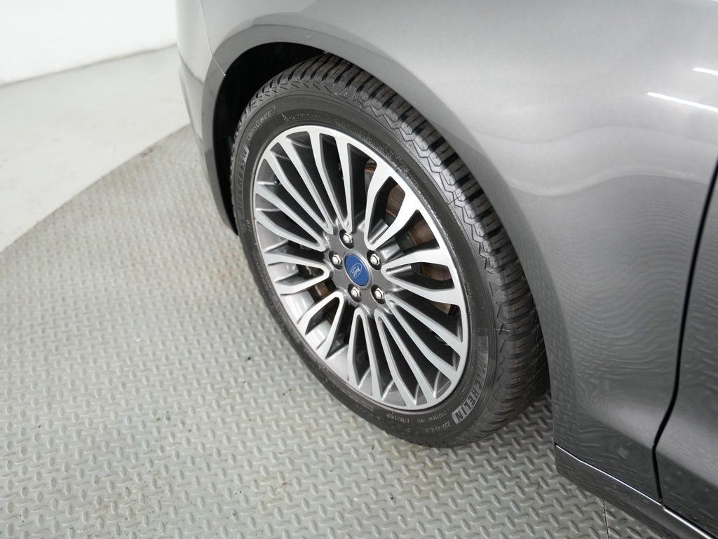 Ford Fusion SE FWD 2017