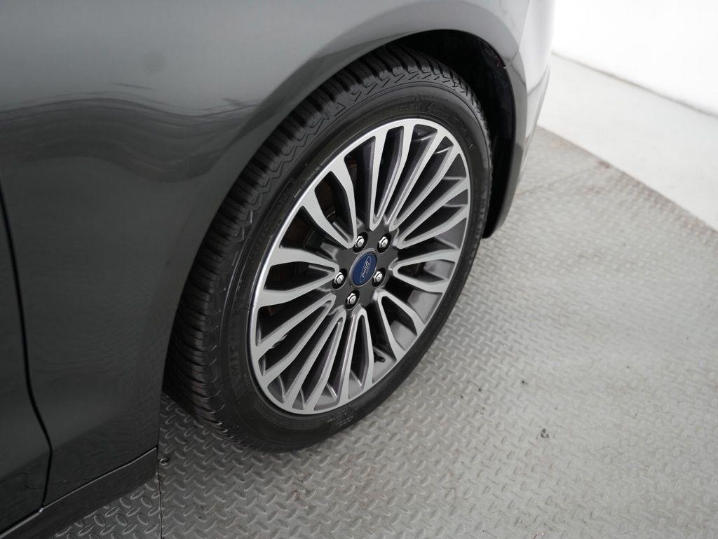 Ford Fusion SE FWD 2017