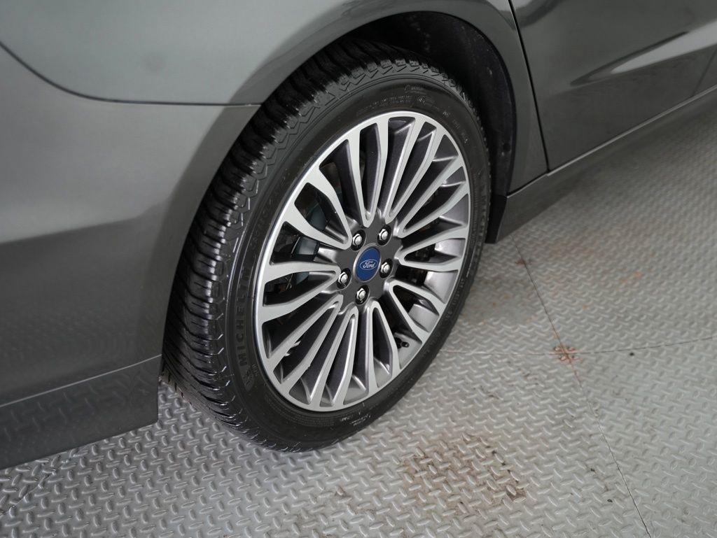 Ford Fusion SE FWD 2017
