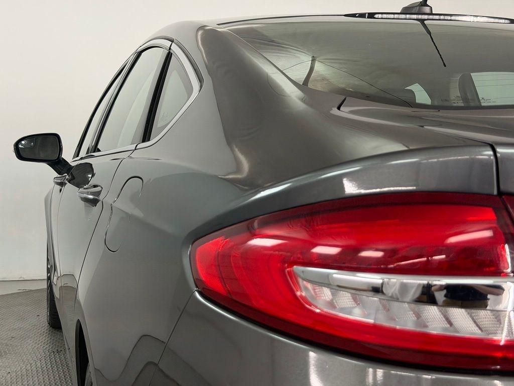 Ford Fusion SE FWD 2017