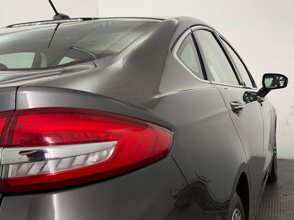 Ford Fusion SE FWD 2017