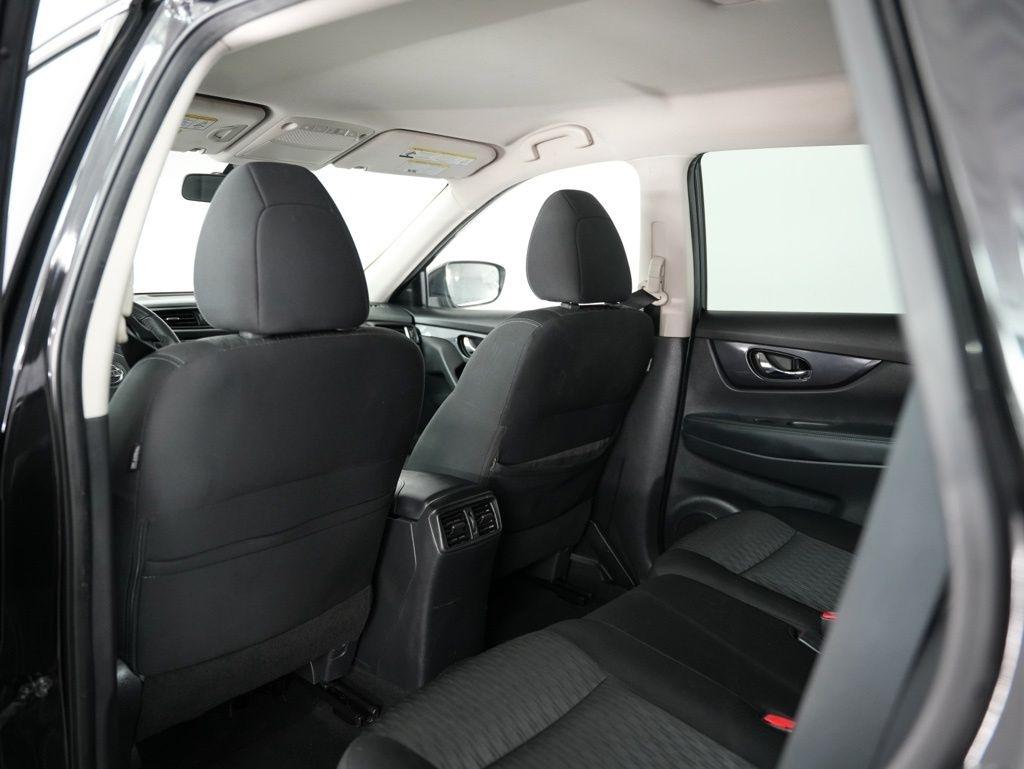 Nissan Rogue FWD SV 2020