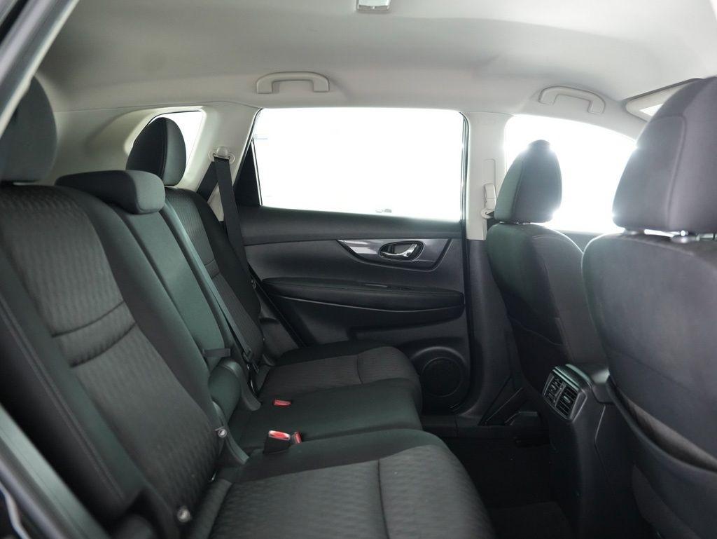 Nissan Rogue FWD SV 2020