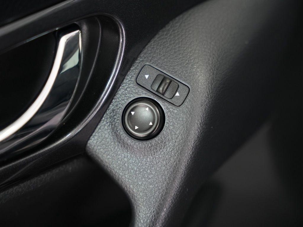Nissan Rogue FWD SV 2020