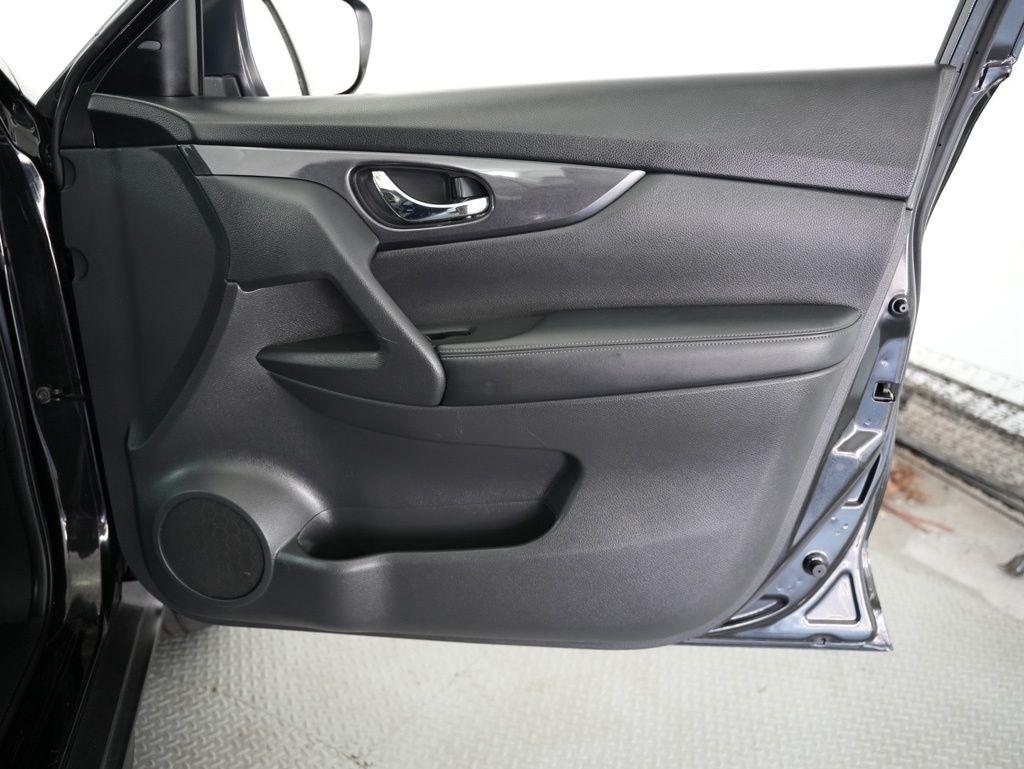 Nissan Rogue FWD SV 2020