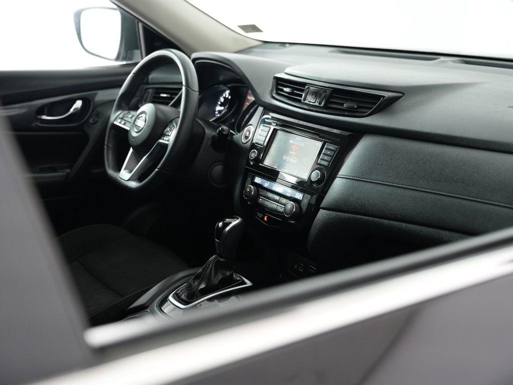Nissan Rogue FWD SV 2020
