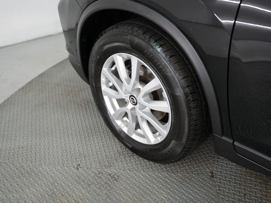 Nissan Rogue FWD SV 2020