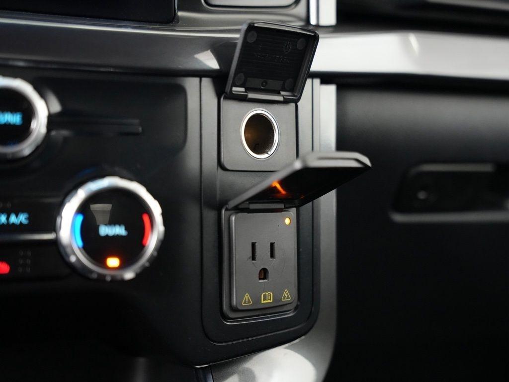 Ford F-150 King Ranch 4WD SuperCrew 5.5' Box 2023