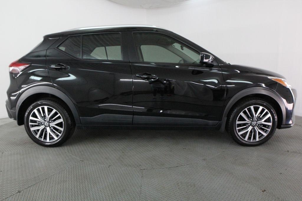 Nissan Kicks SV FWD 2021