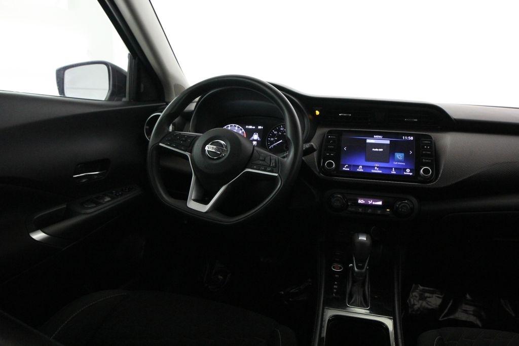 Nissan Kicks SV FWD 2021