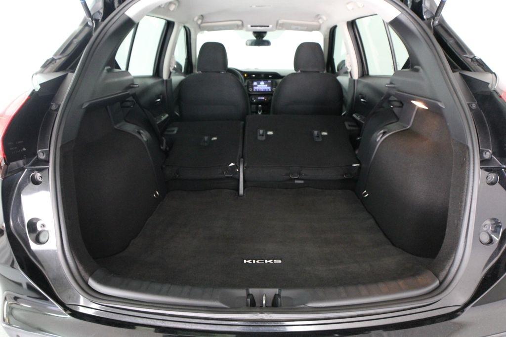 Nissan Kicks SV FWD 2021