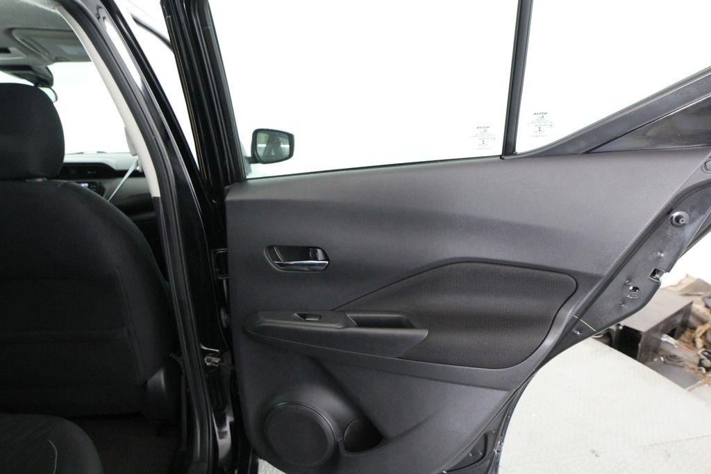Nissan Kicks SV FWD 2021