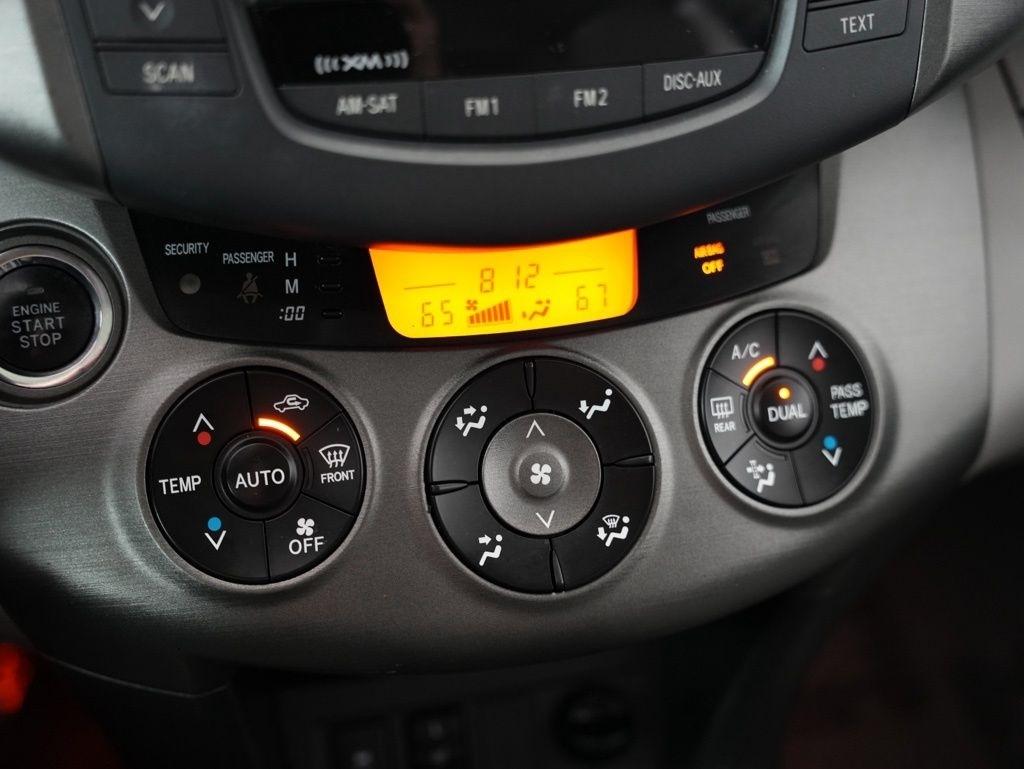 Toyota RAV4 4WD 4dr 4-cyl 4-Spd AT Ltd (Natl) 2011