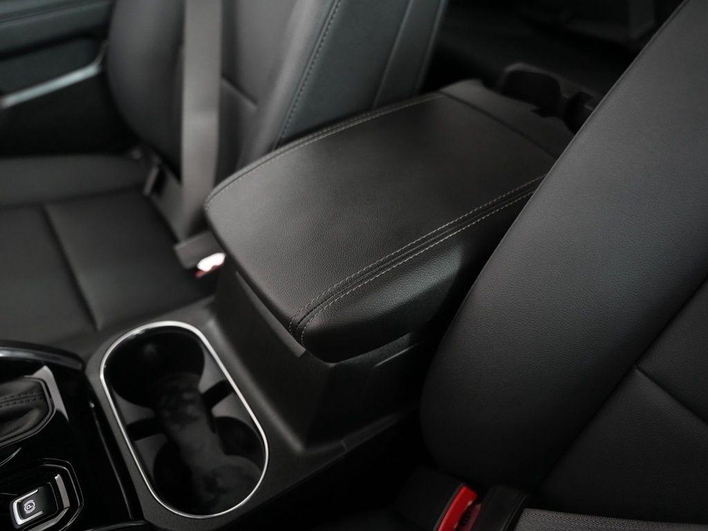 GMC Canyon 2WD Crew Cab Elevation 2025