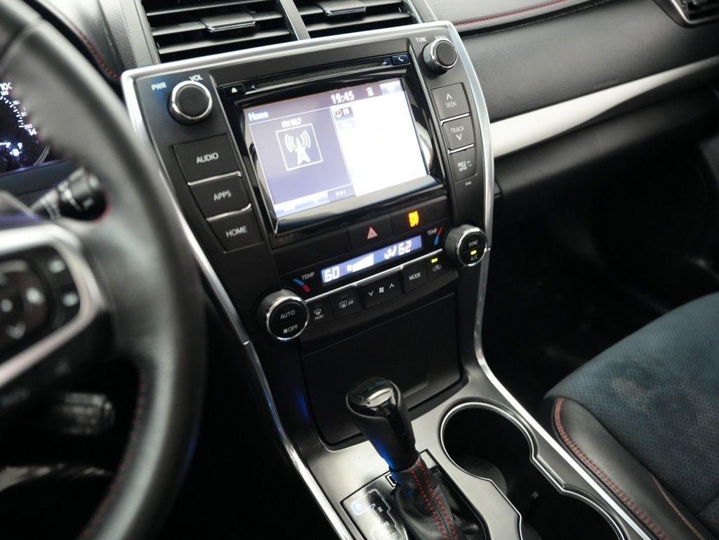 Toyota Camry 4dr Sdn V6 Auto XSE (Natl) 2015
