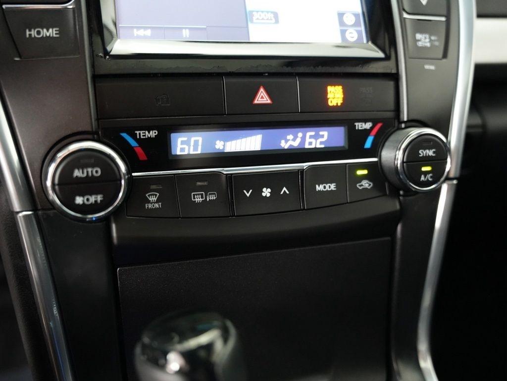 Toyota Camry 4dr Sdn V6 Auto XSE (Natl) 2015