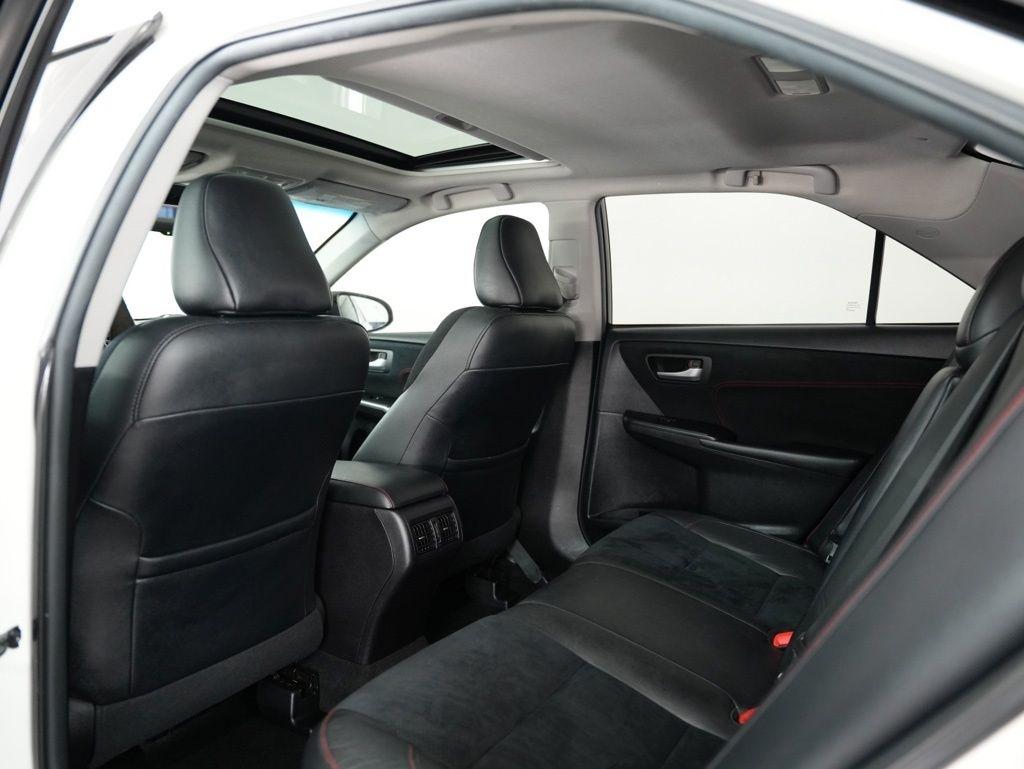 Toyota Camry 4dr Sdn V6 Auto XSE (Natl) 2015