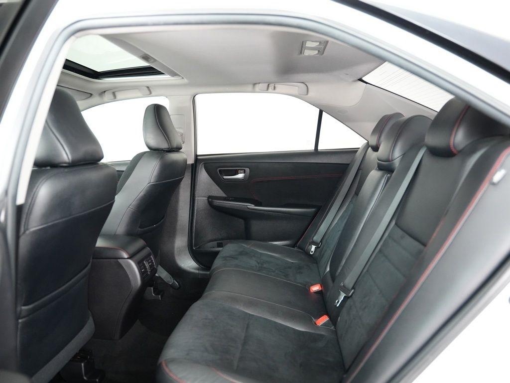 Toyota Camry 4dr Sdn V6 Auto XSE (Natl) 2015