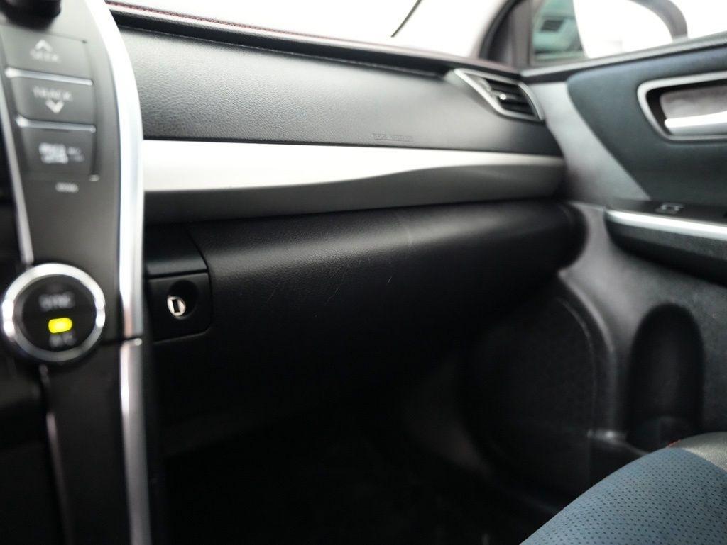 Toyota Camry 4dr Sdn V6 Auto XSE (Natl) 2015
