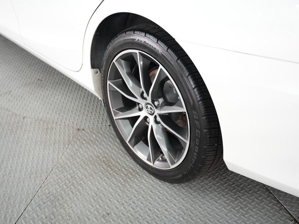 Toyota Camry 4dr Sdn V6 Auto XSE (Natl) 2015