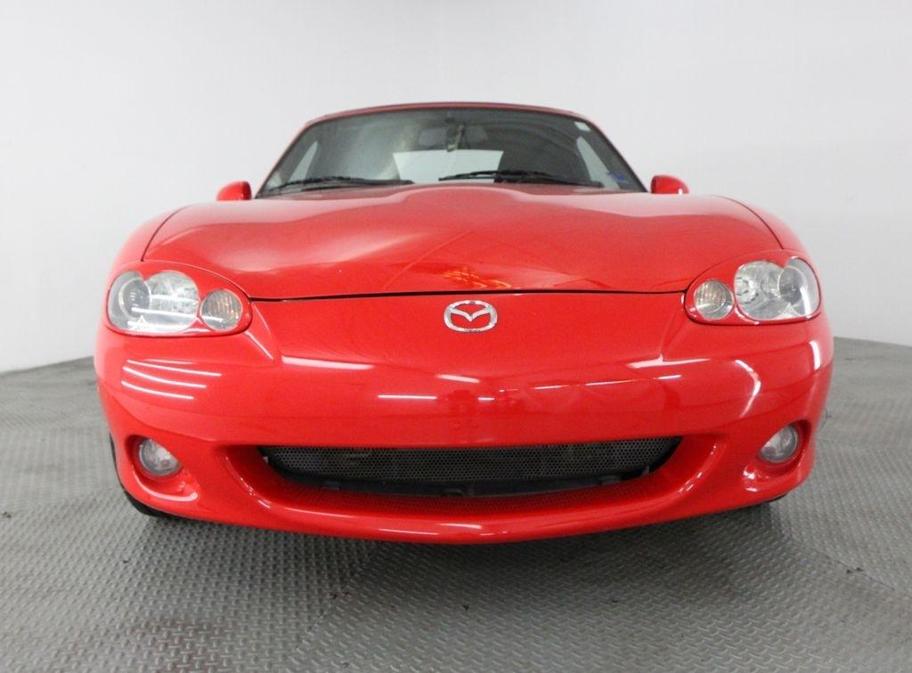 Mazda MX-5 Miata 2dr Conv Cloth Auto 2002