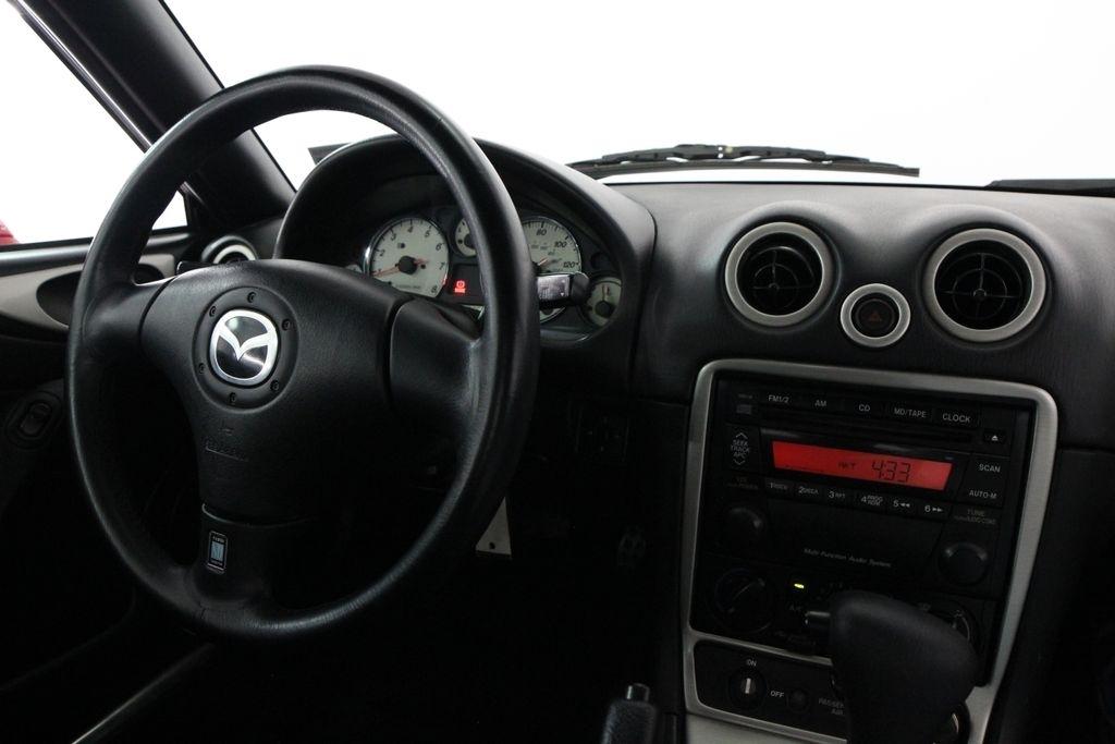 Mazda MX-5 Miata 2dr Conv Cloth Auto 2002