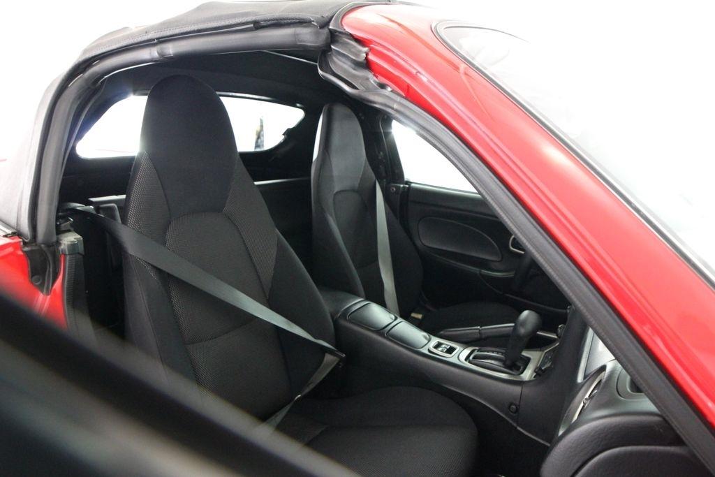 Mazda MX-5 Miata 2dr Conv Cloth Auto 2002