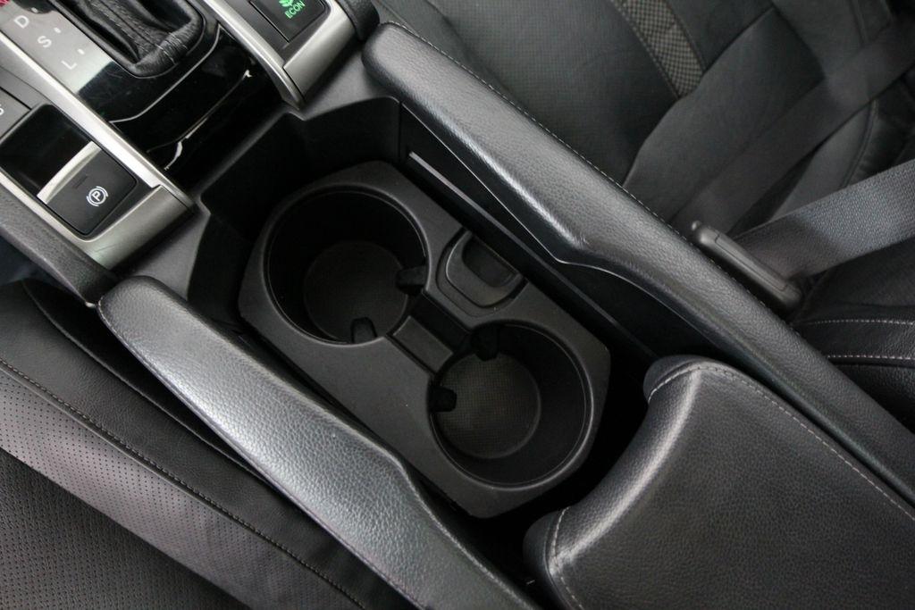 Honda Civic Hatchback EX-L CVT 2020