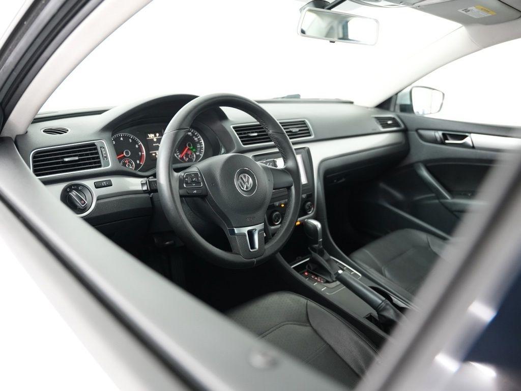 Volkswagen Passat 4dr Sdn 1.8T Auto S PZEV 2015
