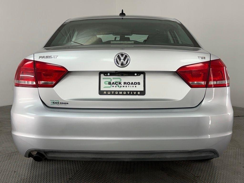 Volkswagen Passat 4dr Sdn 1.8T Auto S PZEV 2015
