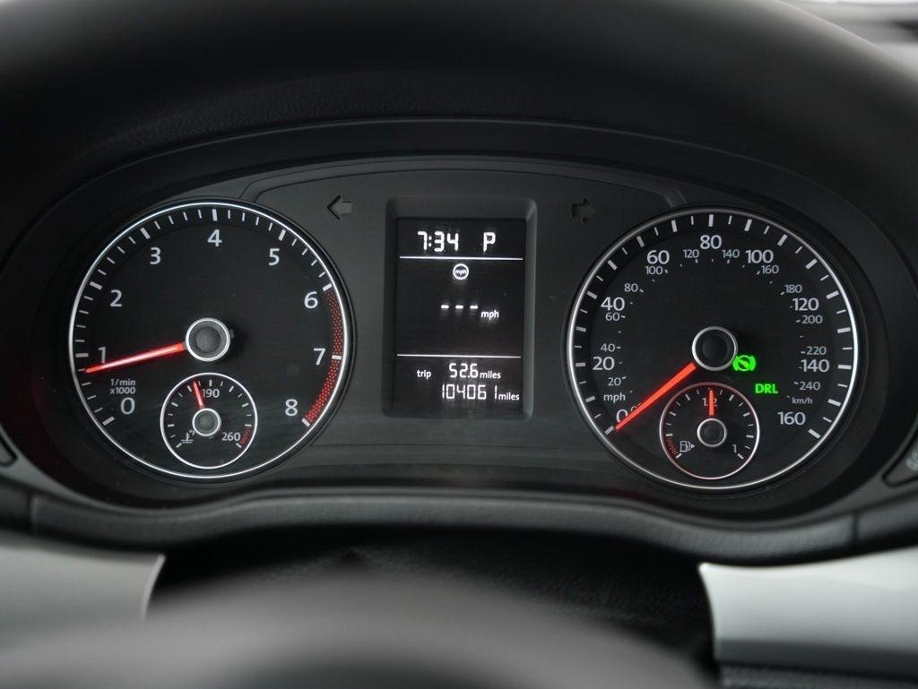 Volkswagen Passat 4dr Sdn 1.8T Auto S PZEV 2015